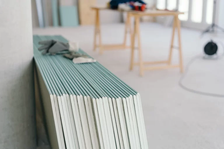 Divis&oacute;ria de Gesso: Versatilidade e Funcionalidade para Ambientes Corporativos